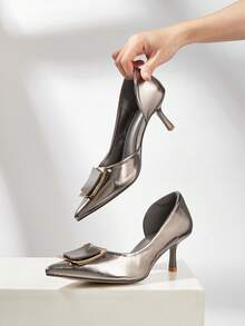 2025新款女士纯色简约方扣尖头优雅高跟鞋（鞋面随机石纹切割），秋冬款