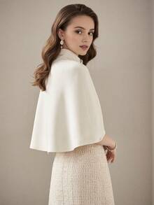 1件优雅秋冬新娘披肩/时尚羊毛混纺女士经典斗篷开衫/小披肩，高品质设计翻领女士斗篷外套/女士披肩，浪漫婚礼派对礼服外套，适合节日派对、盛会和日常穿着。 - 毛呢白色 - 查看 8