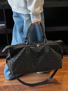 1 szt. Modna, swobodna torba podróżna z nadrukiem w panterkę, lekka i poręczna, składana, o dużej pojemności. Można nosić jako torbę na ramię lub przez ramię, kompatybilna również z przenośną walizką. Idealna na podróże służbowe, wakacje, sport i fitness. Torba podróżna, torba podróżna, wytrzymały organizer podróżny, niezbędny na rejs, niezbędny na wakacje dla mężczyzn i kobiet. - Czarne - Zobacz 3