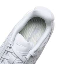 Nike 耐克女士 Air Zoom Upturn SC 休闲鞋，舒适低帮运动鞋，耐磨轻便跑步鞋，旅行鞋，通勤鞋，IB2764-006 - 淺灰色 - 查看 6