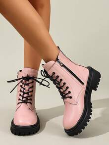 Bottes de mode à lacets à bout rond, patchwork. Bottes de cheville pour femmes au style vacances avec semelle épaisse. Bottes décorées de boucles rétro - Rose bonbon - Voir 2