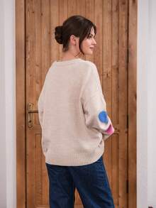 Oversized Women's Sweater With Colorful Heart Pattern - Beige - View 4