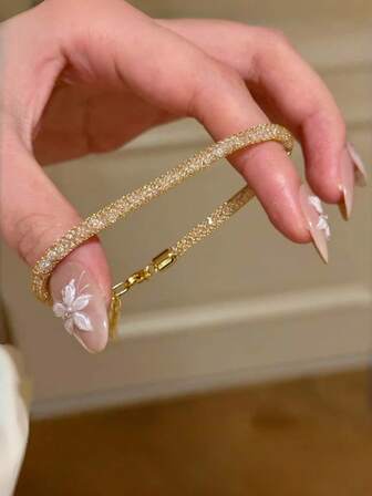 1 pieza Brazalete de acero inoxidable dorado amarillo para mujer, diseño minimalista retro, versátil para uso diario (el proceso de enchapado puede tener alguna diferencia de color)