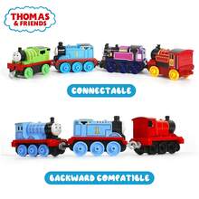 Mattel 托马斯和朋友 TrackMaster 电动玩具火车带货车，锌合金材质，兼容其他火车，压铸金属，适合 3 岁及以上学龄前儿童角色扮演游戏 - 詹姆斯 - 查看 7