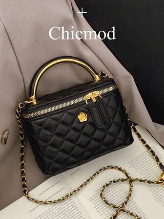 1个黑色休闲百搭手提包，时尚刺绣格纹面料，适用于办公、手机、口红、零钱收纳、购物、钱包等用途，适合年轻女性、大学生、新婚夫妇、白领等人群。非常适合办公室、大学、工作、商务、通勤、户外活动、旅行和短途旅行，时尚女士包包