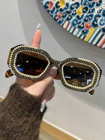 1pc Women's Fashion Glasses, New Luxury Retro Square Frame Rhinestone Decorated, Stylish For Street, Holiday Gift, Daily, Party, Outdoor, Riding, UV Protection