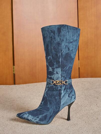 尖头细高跟过膝长靴，性感搭扣装饰派对