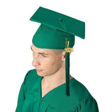 Birrete de graduación mate de GraduationMall con borla 2025 para escuelas secundarias y licenciaturas, talla única, esmeralda - Esmeralda - Ver 3