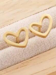1 Pair Fashionable Vintage Delicate Hollow Heart Stud Earrings, Elegant Casual Style For Women, Daily And Date Wear - Gold - View 2
