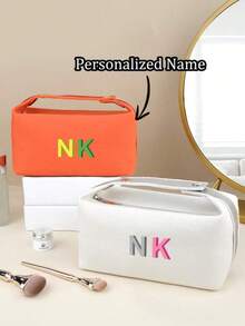 圣诞礼物，个性化创意字母洗漱包，定制大容量手提化妆包，便携旅行包，适合存放化妆品和浴室必需品、化妆刷，豪华多口袋化妆包，可定制姓名，伴娘礼物，圣诞节和万圣节礼物，结婚礼物。 - 彩色 - 查看 3