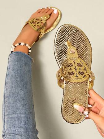 2026 New Women's Openwork Design Plus Size Flat Thong Sandals - Casual Versatile - Summer New Arrivals - Comfortable Leisure - Everyday Wear - Beach Vacation - Openwork Design - Toe-Exposing Style - Flat Shoes - Khaki - Low Heel - Casual Style - Office Commute - Parties & Celebrations - Summer - Beige, Black, White, Red, Gold, Silver, Brown, Synthetic Material