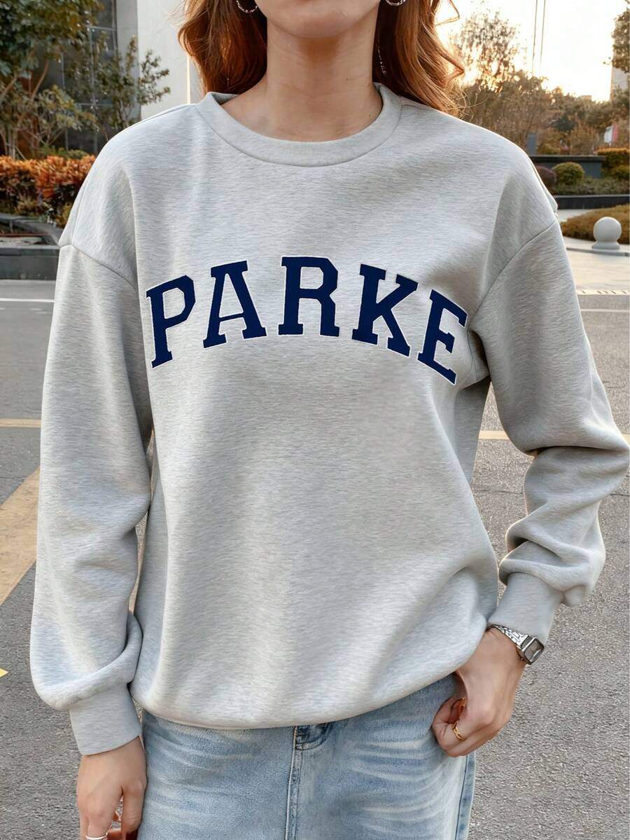 Women's Casual Letter Print Oversized Pullover Sports Sweatshirt, Loose Fit Crew Neck Long Sleeve Sweatshirt, Fall For Airport, Back To School - Light Grey - View 1