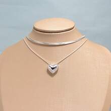 Set Of 2 Fashionable Necklaces For Women, Necklace With Heart Pendant And Sparkling Snake Bone Chain. - Silver - View 2