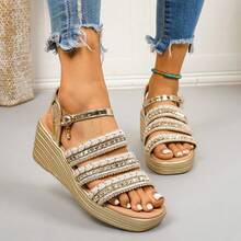 Sandalias de mujer con cuña de suela gruesa, huecas y con tira de punta abierta - Dorado - Ver 7