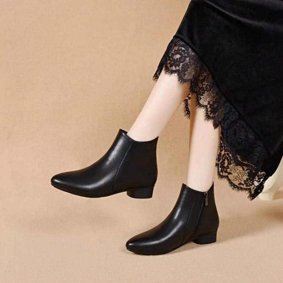 2025 Fashion, Warm Winter Boots For Women, Flat Ankle Boots, Pointed Toes, Soft Leather, Lined With Fur, Comfortable - Apricot - View 1