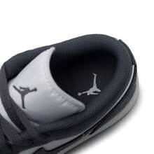 Nike Giày bóng rổ AIR JORDAN 1 LOW (GS), đệm lót, dành cho thanh thiếu niên, thích hợp cho tập luyện và thi đấu thực tế, 553560-044 - Xám sắt/Trắng đỉnh - Xem 6