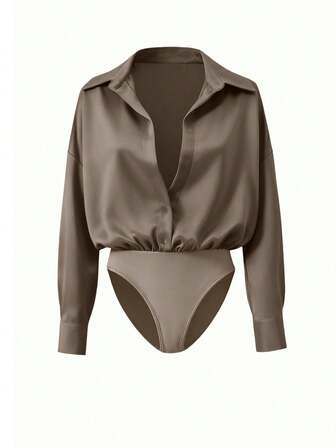 (Friendly Reminder: Runs One Size Larger) New Year & Christmas Lightweight Fabric Spring/Summer Women's V-Neck Shirt In Pink, White, Black, Brown. Autumn/Winter Women's Cardigan Blouse In Elegant, Commuting, Business Casual Styles In Pale Yellow, Chic, Versatile, Slimming, Adorable Tops With Retro Vintage Vibe