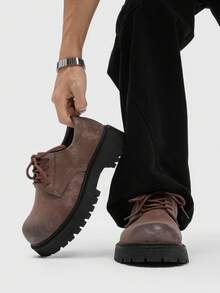 卡其色厚底德比鞋，复古英伦风男士休闲鞋，大码百搭鞋款，欧美同款，男士低帮德比鞋，低帮靴，男士复古厚底工装靴，商务休闲，学院风，随机做旧复古效果 - 棕色 - 查看 1