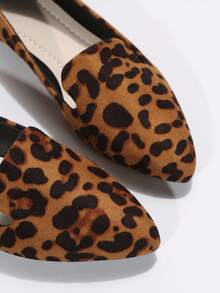 2026 Autumn Women's Fashion Black Gold Thread Pointed Toe Flats, Casual Slip-On Comfortable Lightweight Everyday Wear Flat Shoes, Sizes 36-43 - Leopard Print - View 4