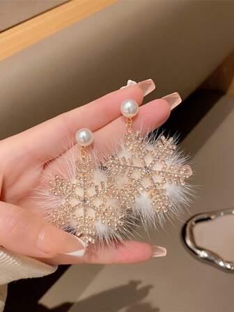 1 par de pendientes de perla con elemento navideño en forma de copo de nieve, pendientes elegantes y elegantes de moda para mujeres