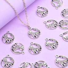 40 Pieces Antique Silver Wolf Charms Pendants Vintage Alloy Wolf Animal Dangle Pendants Craft Supplies For DIY Necklace Bracelet Keychains Jewelry MaFKing, 25 X 21 Mm,Wolf - 狼 - 查看 8