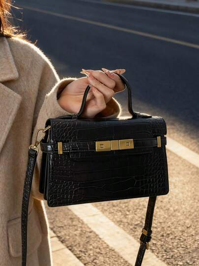 品牌鳄鱼纹优雅手提包，奢华女士托特包，复古时尚蛇皮印花金色手提包，2025新款高品质鳄鱼纹优雅手提包单肩包购物袋，韩版中性风超大包，复古休闲街头时尚小众托特包，休闲风手提包，明星同款高品质托特包，黑色手提包