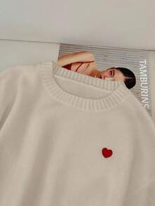 Áo len nữ cổ tròn tay dài họa tiết trái tim ngày Valentine, kiểu dáng thanh lịch, mềm mại và thoáng khí, phù hợp cho mùa thu/đông và mặc hàng ngày. - Màu be - Xem 8