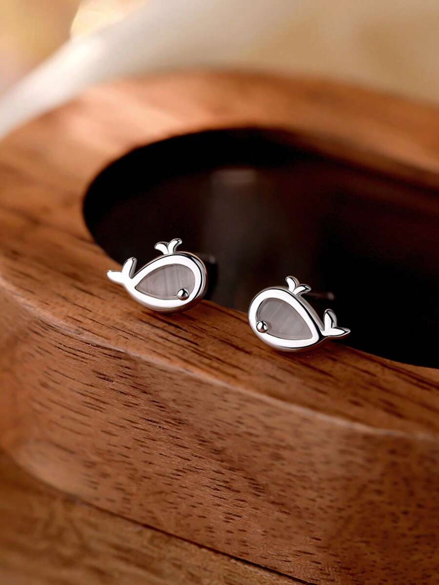 925 Sterling Silver Dolphin Stud Earrings, Delicate & Fashionable, Suitable For Women's Daily Wear, Gift For Mother, Girlfriend, Easter, Valentine's Day - Dolphin Earrings - View 1