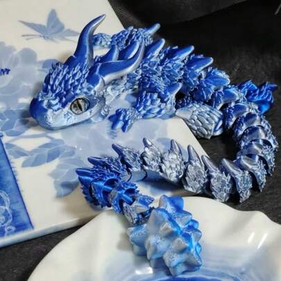 Blue Flame Joint Movable Dragon Figurine - Using Gradient Blue Patterns And Flexible Structure To Demonstrate The Art Of Playing With Fantasy Creatures
