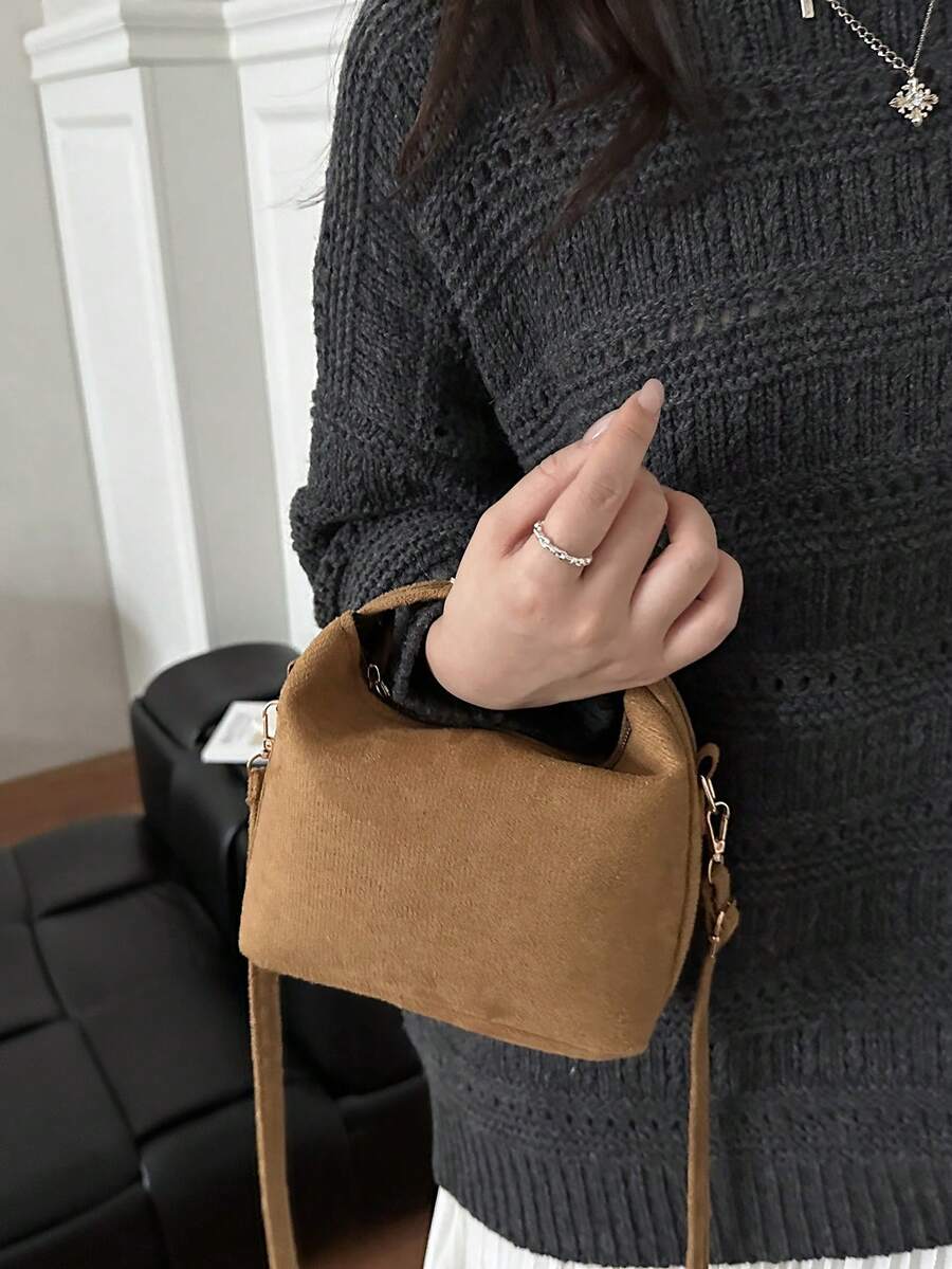 2025新款法式高端编织女士手提包，西式饺子包，小众质感通勤包，多功能托特包