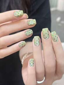 1 Box grüne Pünktchen Pailletten Nail Art Dekorationen, schicke grüne runde Pünktchen veredelter Nail Pailletten, vielseitige Nail Accessoires für kurze Nägel, glänzend & leicht anzuwenden, praktisch & stylisch für tägliche Nail Dekoration Nail Zubehör - Verschiedenfarbig - Übersicht 5