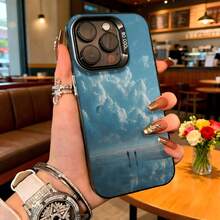 Cubierta de telefono con diseño de cielo azul y nubes para iPhone 14 Pro Max en color azul con impresion de paracaidas y texto SO COOL ideal para uso diario en cafeterias y viajes - Blanco - Ver 3