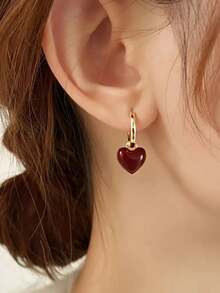 1 Pair Burgundy Heart-Shaped Ear Cuffs, Vintage Fashion Delicate Versatile Heart Festive New Year Earrings - Burgundy - View 4
