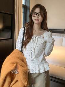 手工波点荷叶边长袖T恤女款，系带蝴蝶结秋冬休闲打底衫 - 白色 - 查看 4