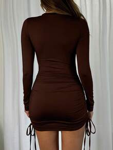 女士性感褶皱长袖紧身迷你连衣裙，配有抽绳，适合优雅约会之夜，黑色紧身连衣裙，春季派对必备 - 棕色 - 查看 4