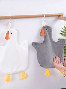 A Multi-Functional Coral Fleece Cute Goose Hand Towel With An Adorable Ins Style That Can Be Hung In The Kitchen. It Is A Water-Absorbing Towel And A Coral Fleece Bathroom Handkerchief. Use A Super Water-Absorbing And Non-Shedding Bathroom And Kitchen Handkerchief Of 1/2pcs