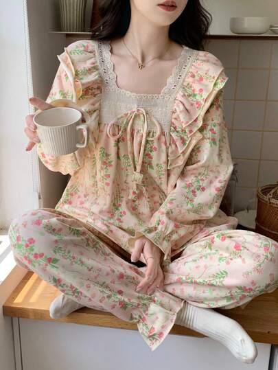 2 piezas Conjunto de pijama para mujer, Camiseta con estampado floral, Pantalón 3/4 con estampado floral y volantes con estilo de princesa de dibujos animados, Ropa de dormir cómoda para primavera, otoño e invierno