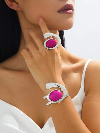 一套时尚创意几何符号仿珍珠手链+戒指首饰套装，适合女性日常佩戴