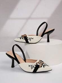 FVPFVP 2025 Summer New Chinese Style Pointed Toe Embroidered Elegant High-End Women Sandals, Comfortable - Beige - View 6