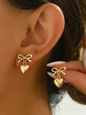 1 Pair Of Charming Vintage Bow Heart Dangling Earrings, Elegant Temperament, 18K Golden Plated, Hypoallergenic, Versatile Fashion Jewelry For Women, All-Season Wear, Minimalist Chic, Timeless Design