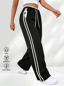 Plus Size Women Striped Wide Leg Sweatpants, High Waist Lace-Up Loose Black Casual Cargo Pants With Pockets - Black - View 2