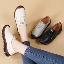 أحذية سلامة العمل للنساء، أحذية مسطحة ذات لون واحد، أحذية كاجوال ناعمة وراحة القدم، أحذية جديدة برؤوس مستديرة وأعلى منخفض مخاطة يدويًا - بيج - مشاهدة 3