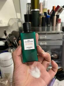 Hermès 淡橘綠色洗髮精 80ml/2.7oz 旅行裝 - 無色 - 查看 4