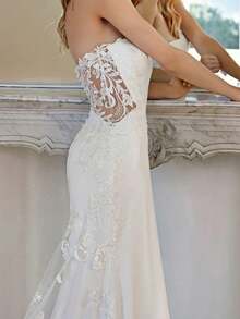 Sexy Off-Shoulder Mermaid Wedding Dress With Extensive Lace Train And Lace Back, Bridal Gown, Wedding Dresses For Bride, Elegant And Comfortable, Formal Dresses For Women, Suitable For Wedding, Party, Vacation, Bride, Formal Occasions, Dinner Dress, Prom Dress, After-Party Dress, Homecoming Dress, Cocktail Party, Birthday Party, Celebration, Gala, Festival, Ceremony - 白色 - 查看 5