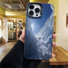 Cubierta de telefono con diseño de montaña nevada azul para iPhone 14 Pro Max funda protectora con imagen de escalador en nieve y texto 8000m ideal para uso diario en cafeterias y viajes - Negro - Ver 4