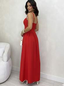 Long Dress With Adjustable Straps, Elastic Waist, Fits Sizes 36 To 44. Women's Elastic Dress With Adjustable Back, Sizes 36 To 44. Comfortable Elastic Waist Dress With Adjustable Straps. - 紅色 - 查看 3