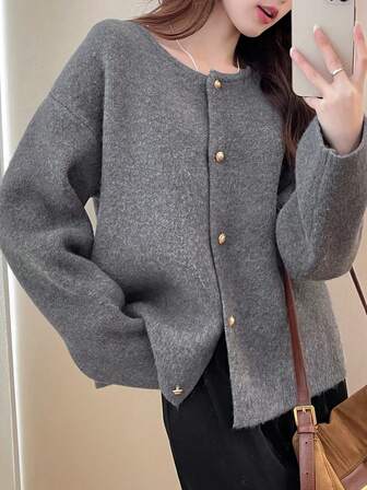 女士简约休闲大气圆领开衫、长袖上衣