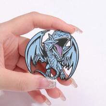 1pc Blue-Eyes White Dragon Badge: A Must-Have For Duel Monsters Fans Halloween Pin For Clothes Bag Charm School Kpop Backpack Teacher Supplies Bag Charms Cute Office Accessories Shirts Jacket Jewelry Christmas Autumn-Winter Accessories,Suitable For Teens, Youth,Men,Casual, Outdoor, Athletic, Vacation, Graduation Gifts, Birthday, Daily Wear Clothes Pin Funny Teacher Gifts - 彩色 - 查看 6