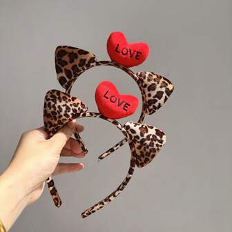 新款豹纹猫耳发箍，饰有爱心图案，性感头饰，适合情人节、洗脸、派对等场合佩戴。