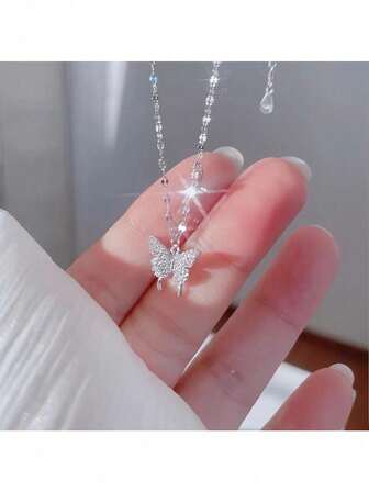 1 pieza de collar de plata de ley con diseño de mariposa de lujo ligero, colgante de circonita de diseño exclusivo para mujer, estilo frío y versátil de alta gama para la clavícula